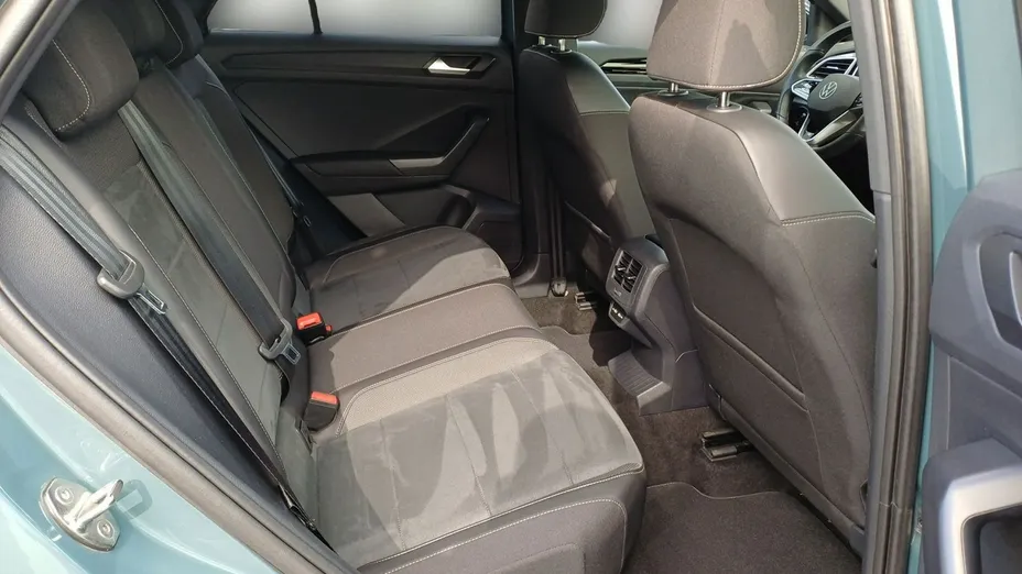 VOLKSWAGEN T-ROC -