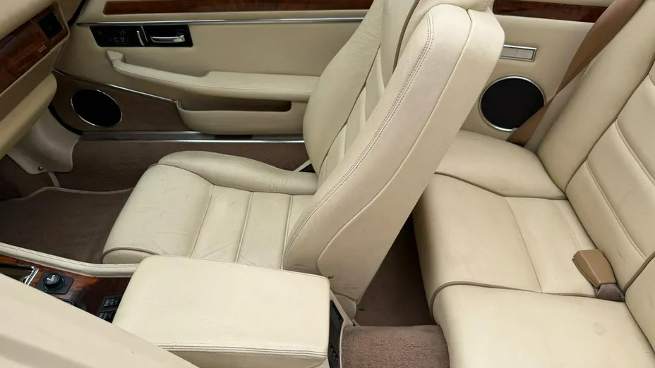 JAGUAR XJS -