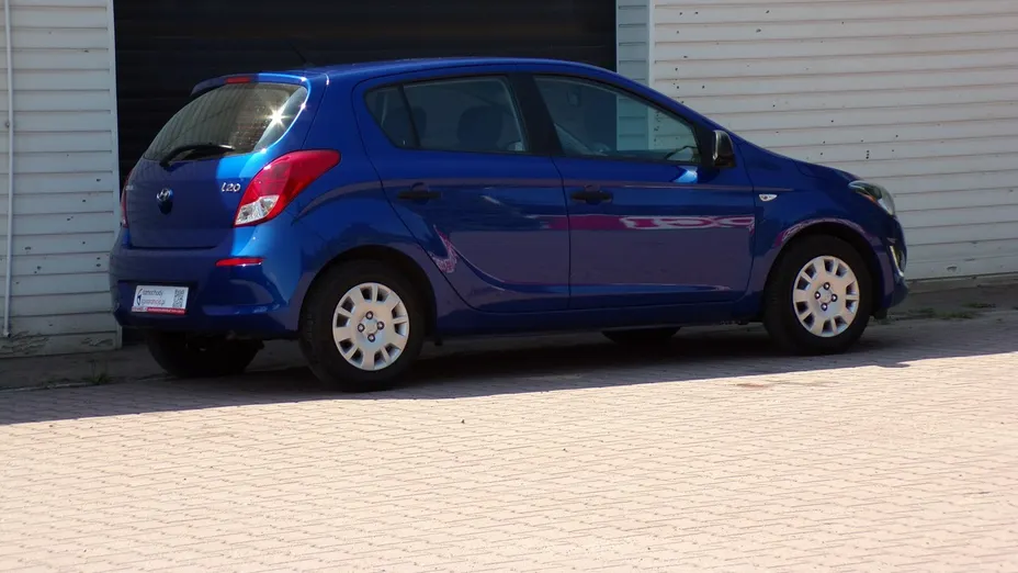 HYUNDAI i20 -
