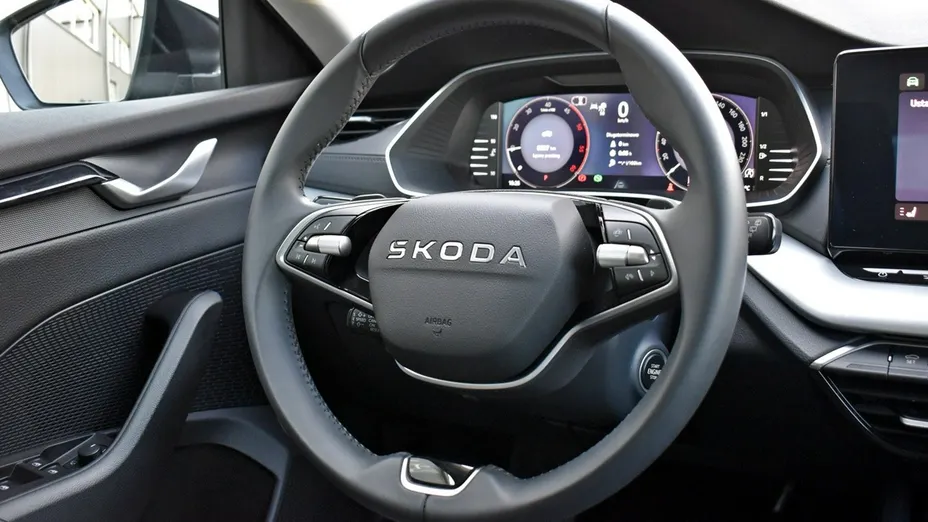 SKODA Octavia -