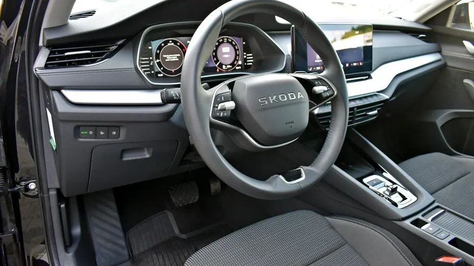 SKODA Octavia -