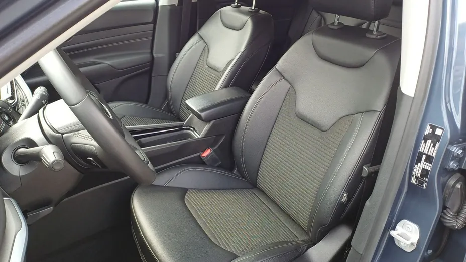 JEEP Compass -