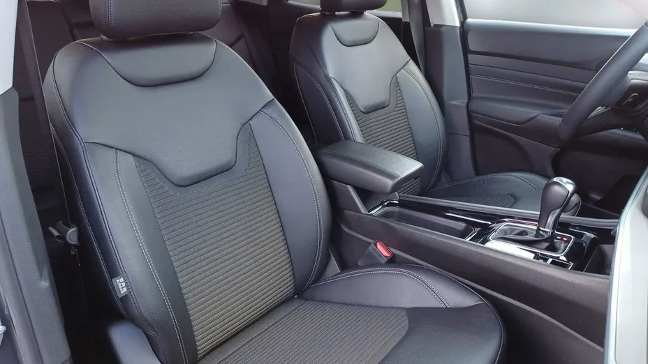 JEEP Compass -