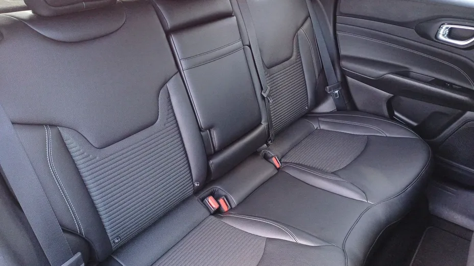 JEEP Compass -