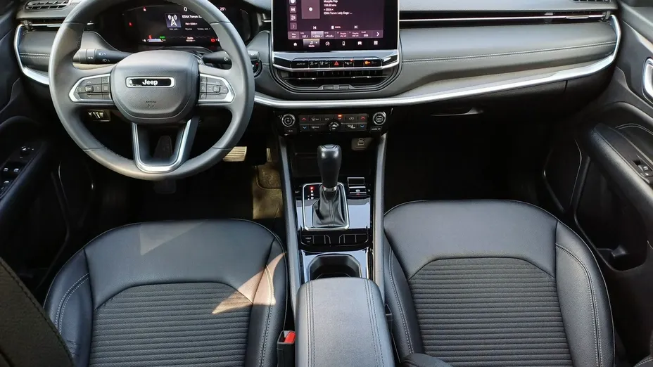 JEEP Compass -