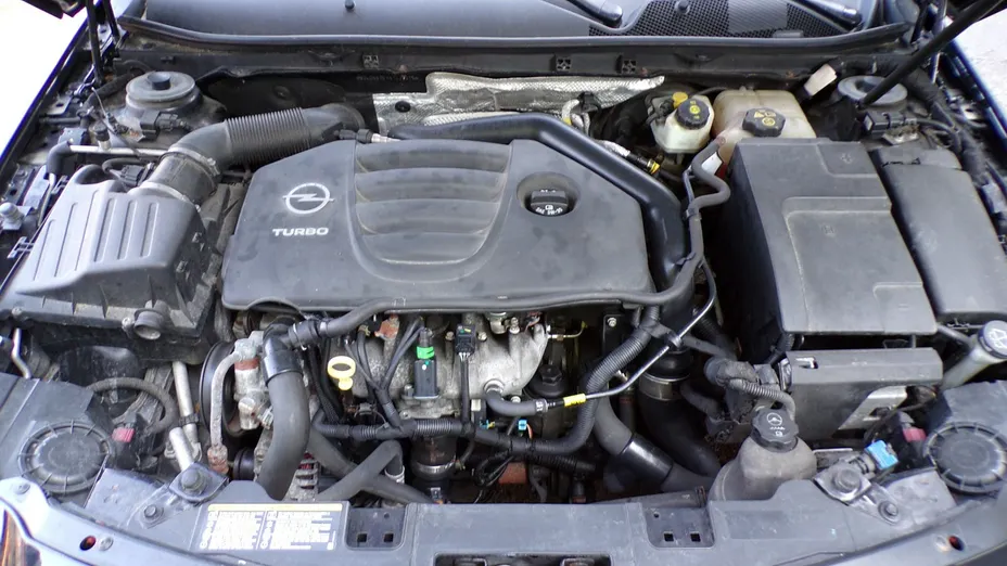 OPEL Insignia -