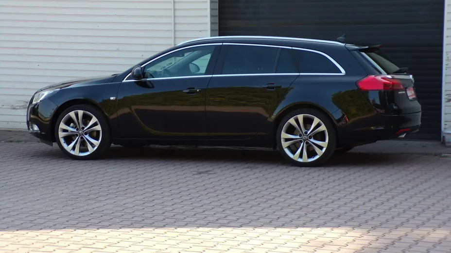 OPEL Insignia -
