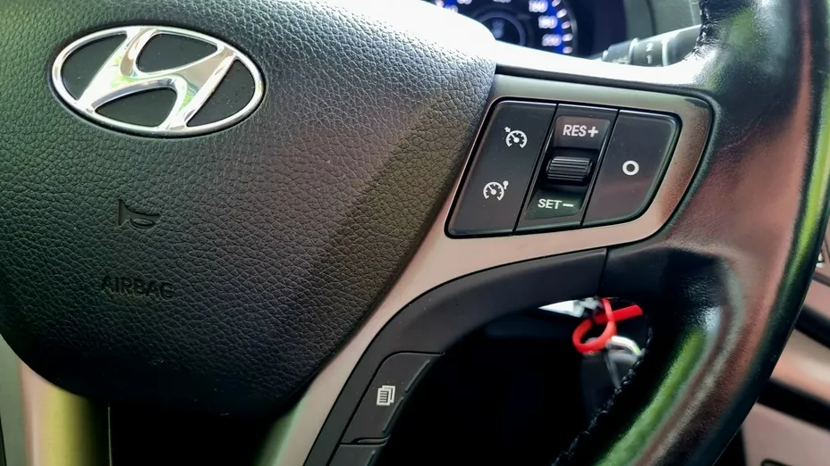 HYUNDAI i40 -