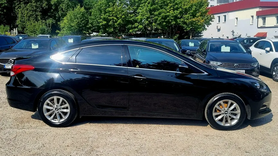 HYUNDAI i40 -