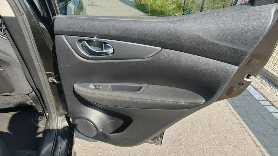 NISSAN Qashqai -