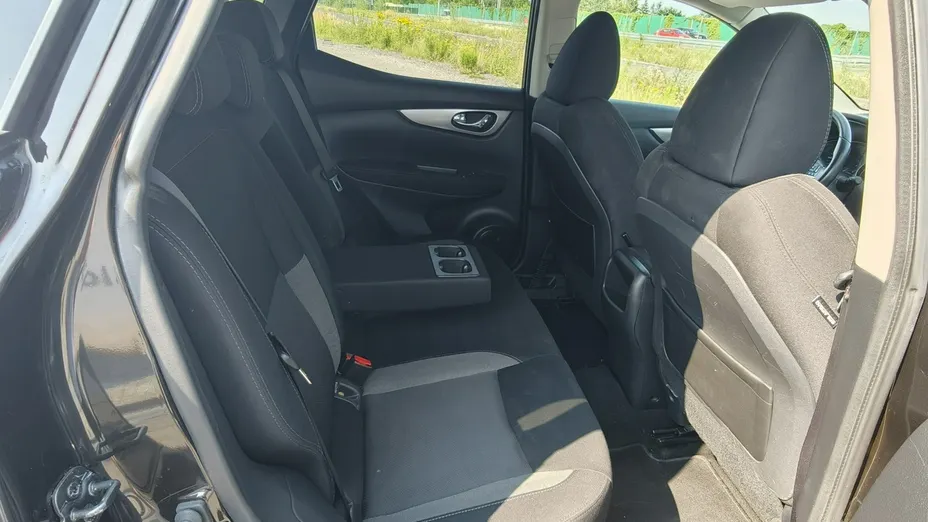 NISSAN Qashqai -