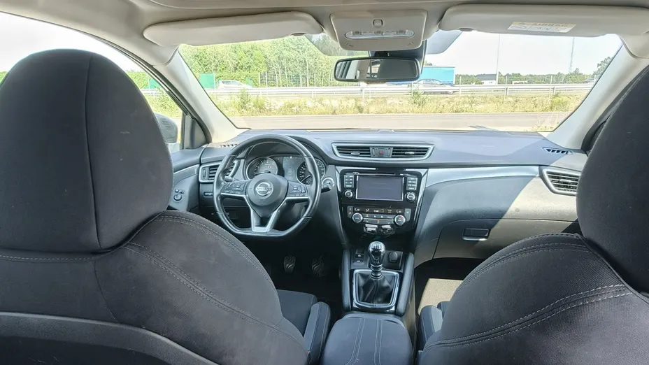 NISSAN Qashqai -