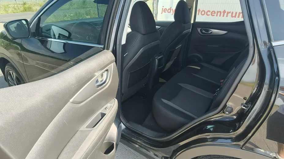 NISSAN Qashqai -