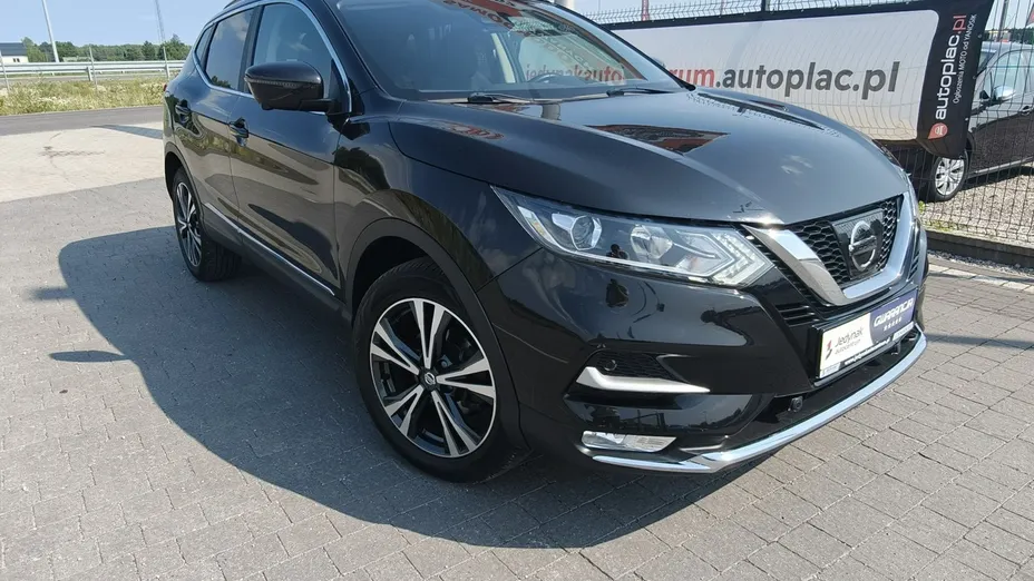NISSAN Qashqai -