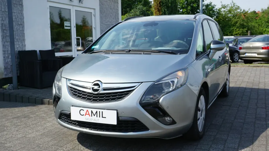 OPEL Zafira -