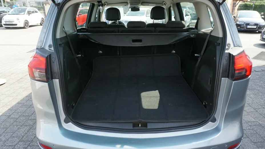 OPEL Zafira -