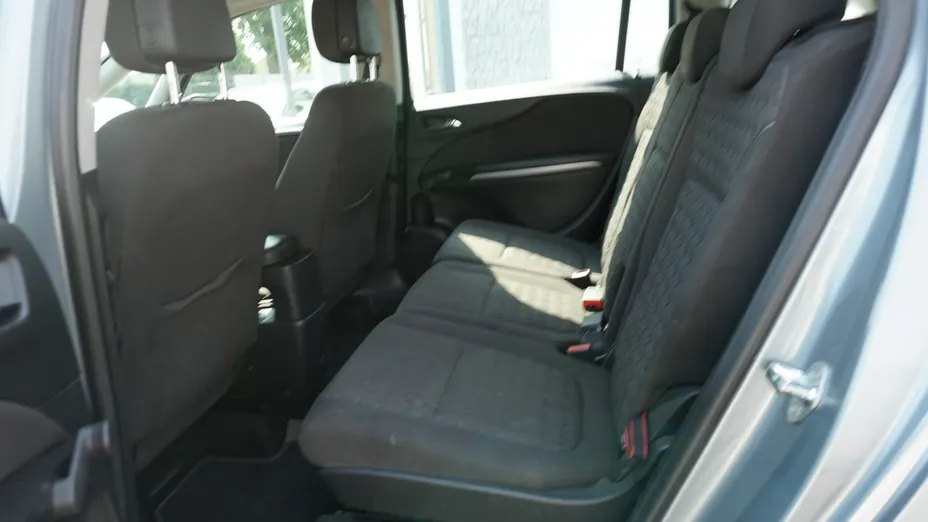 OPEL Zafira -