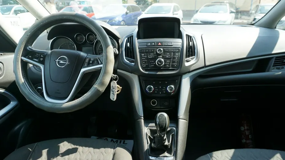 OPEL Zafira -
