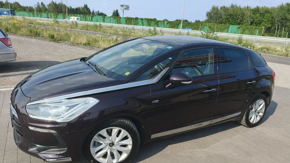 CITROEN DS5 -