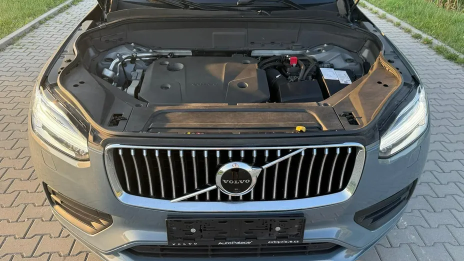 VOLVO XC90 -
