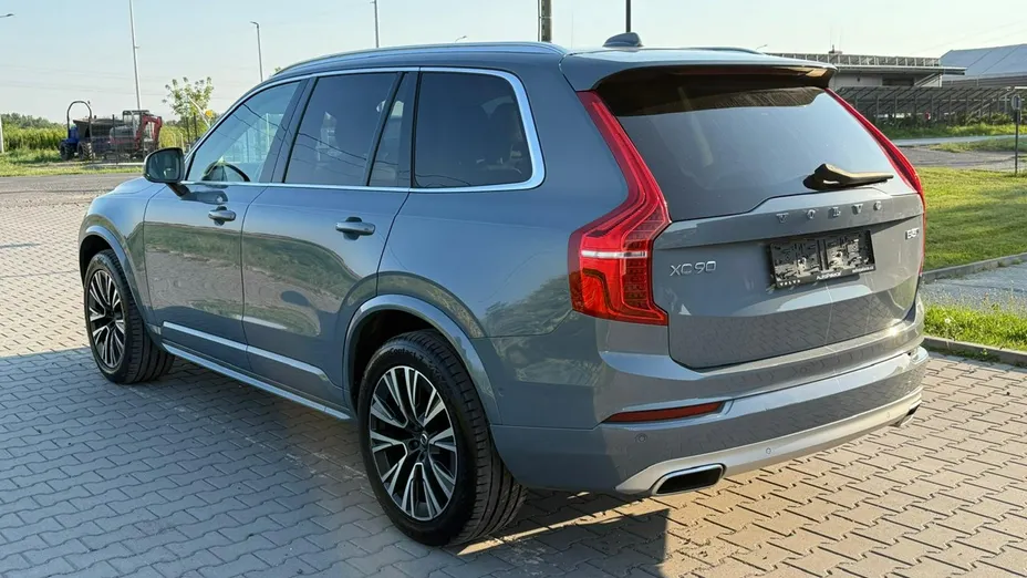 VOLVO XC90 -