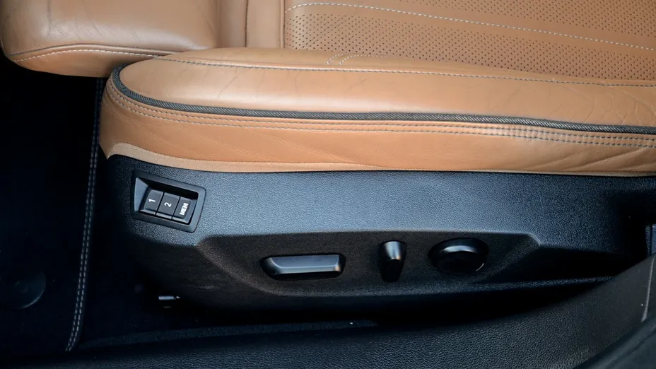 OPEL Insignia -
