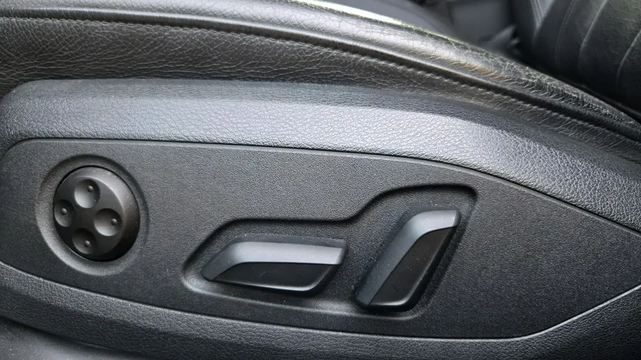 AUDI A4 -