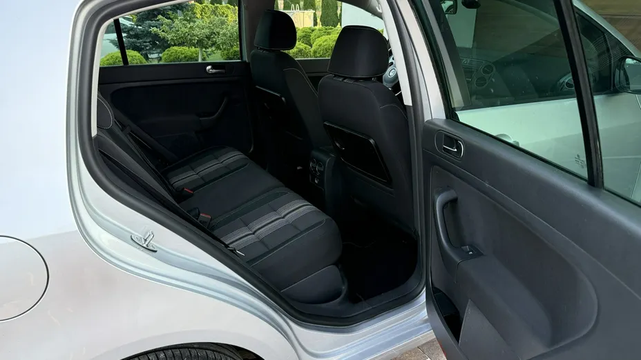 VOLKSWAGEN Golf Plus -