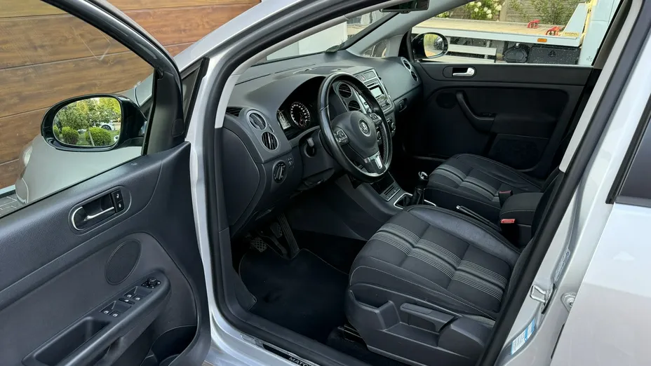 VOLKSWAGEN Golf Plus -