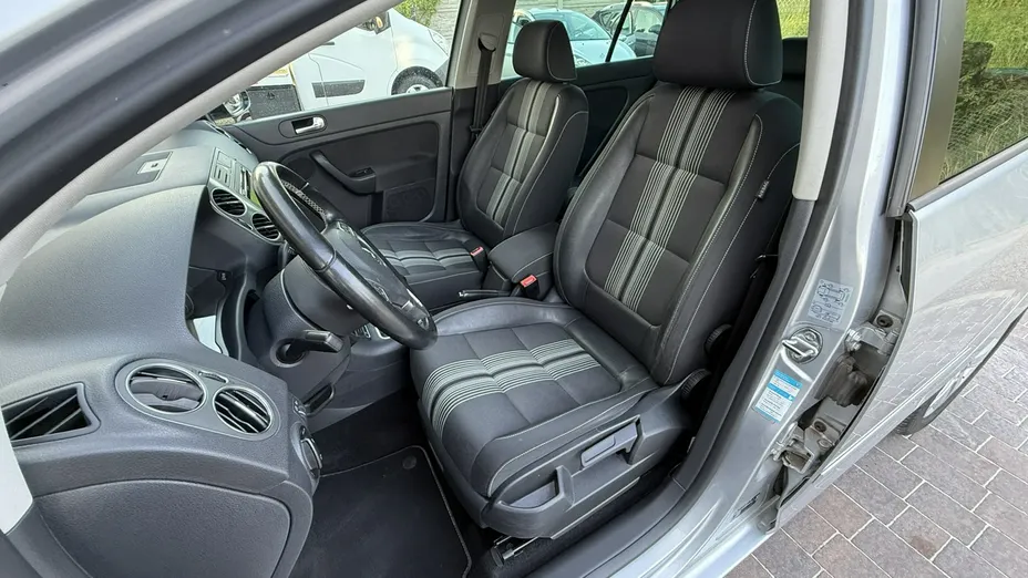 VOLKSWAGEN Golf Plus -