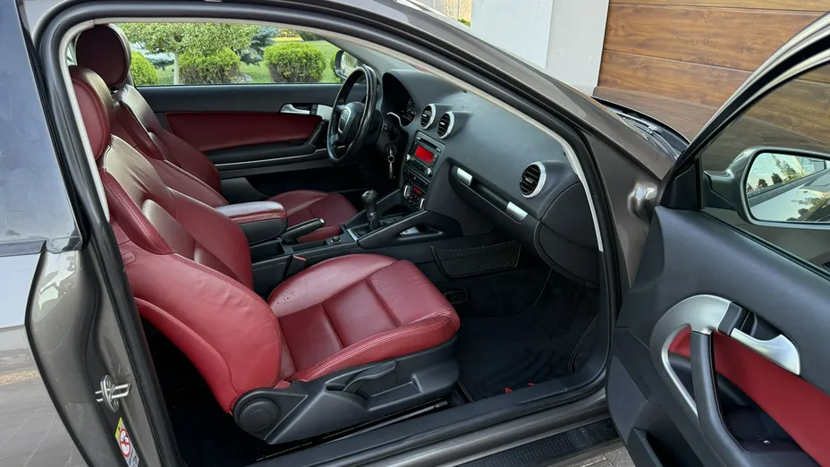 AUDI A3 -