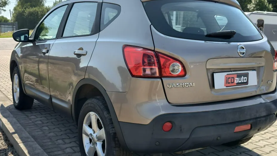 NISSAN Qashqai -