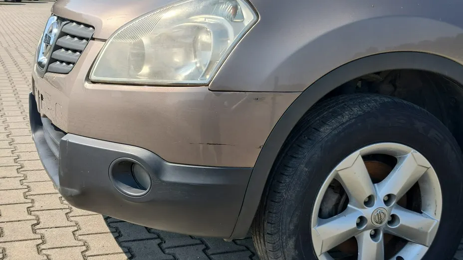 NISSAN Qashqai -