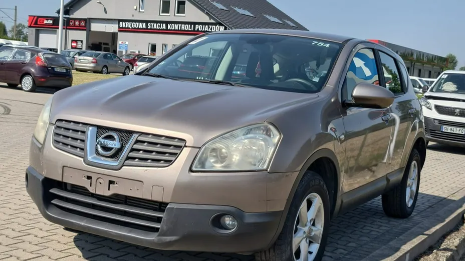 NISSAN Qashqai -