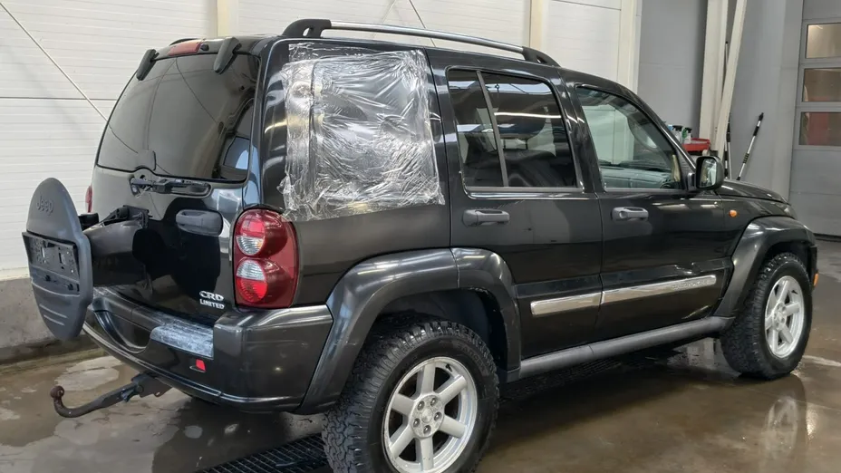 JEEP Cherokee -