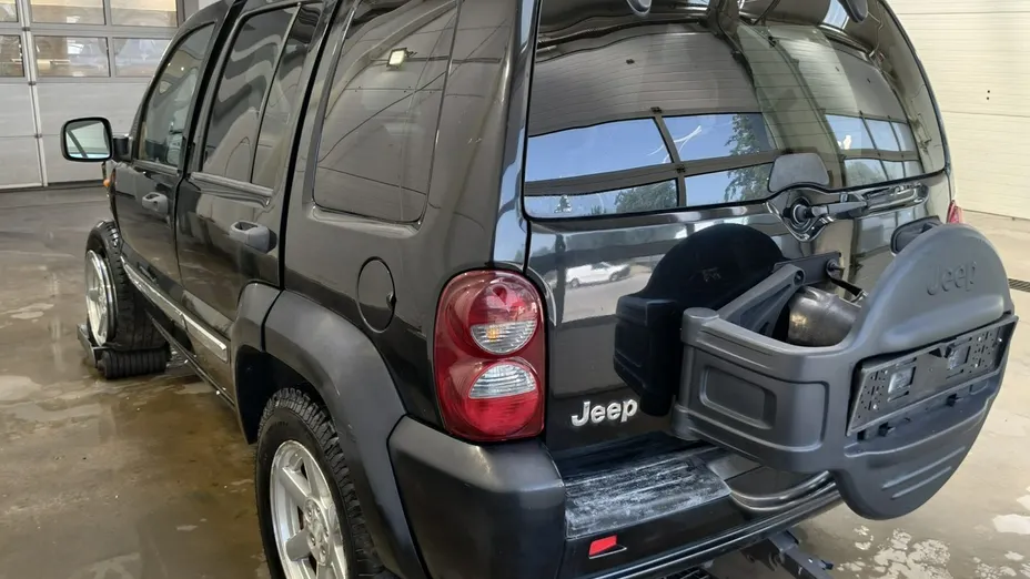 JEEP Cherokee -