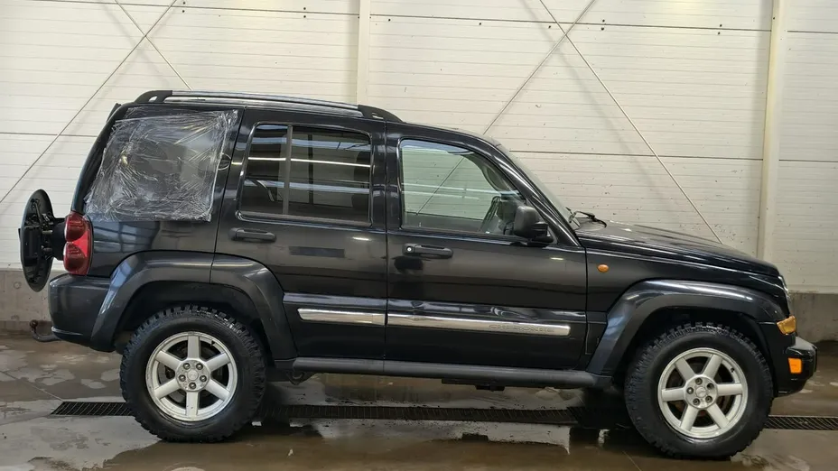 JEEP Cherokee -