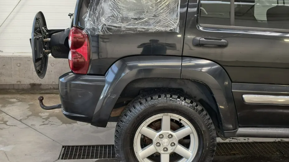 JEEP Cherokee -
