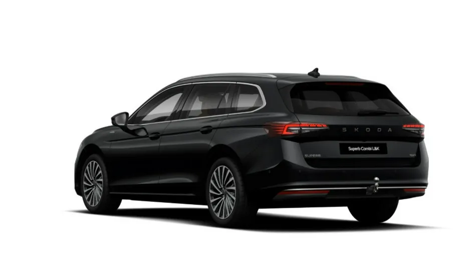 SKODA Superb -