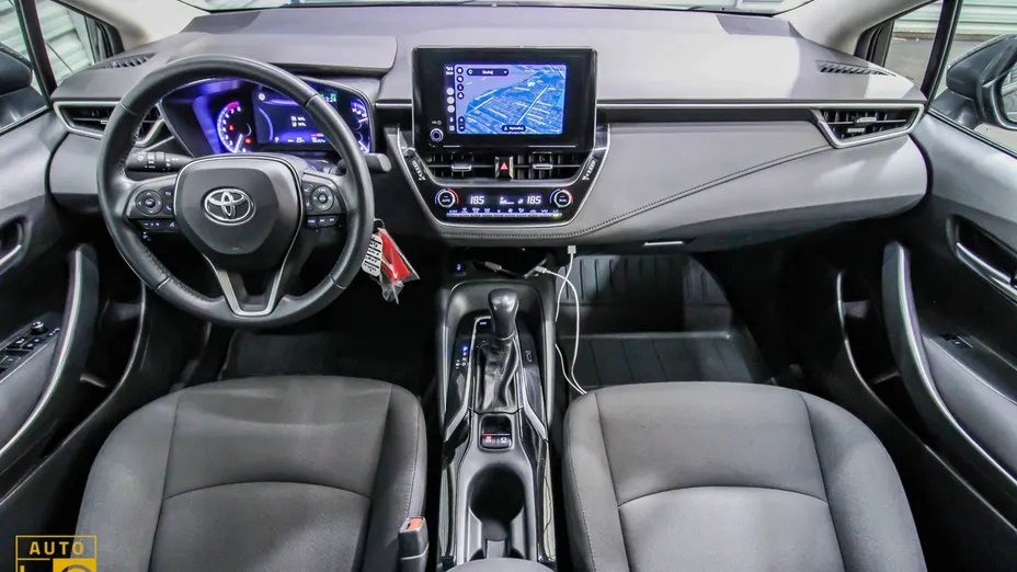 TOYOTA Corolla -