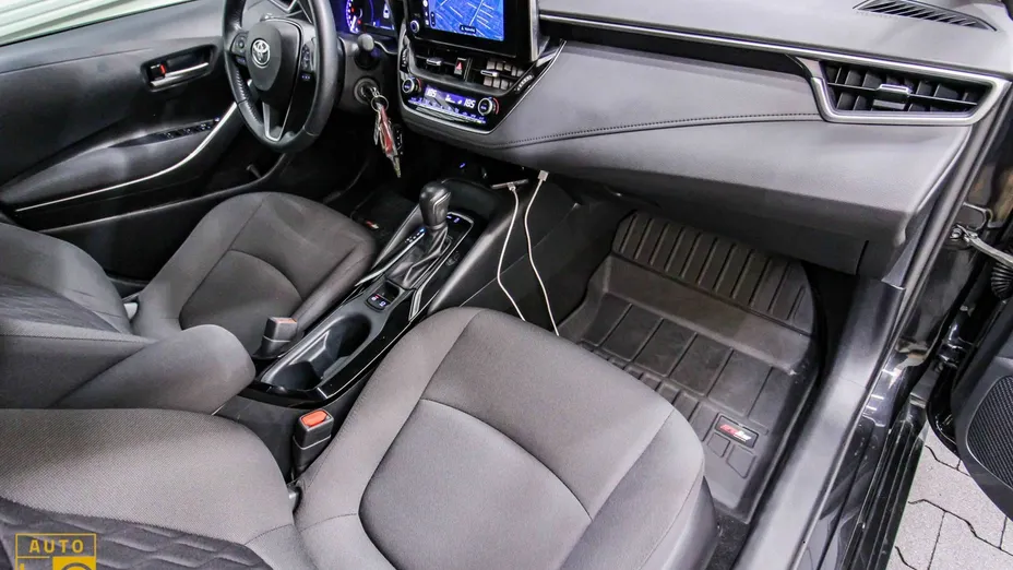 TOYOTA Corolla -
