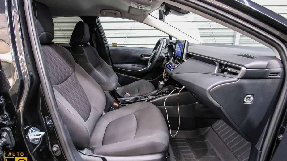 TOYOTA Corolla -