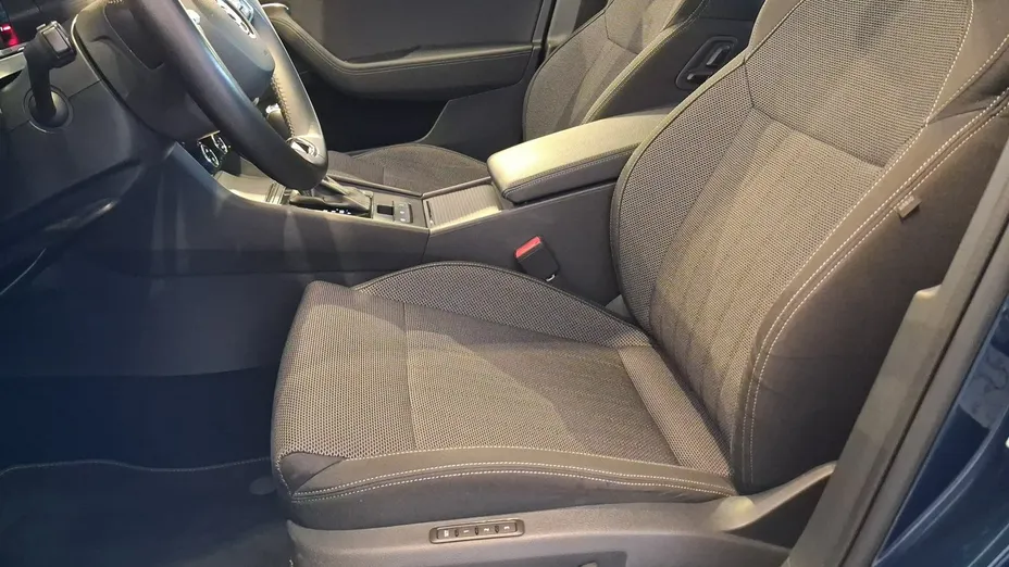 SKODA Superb -