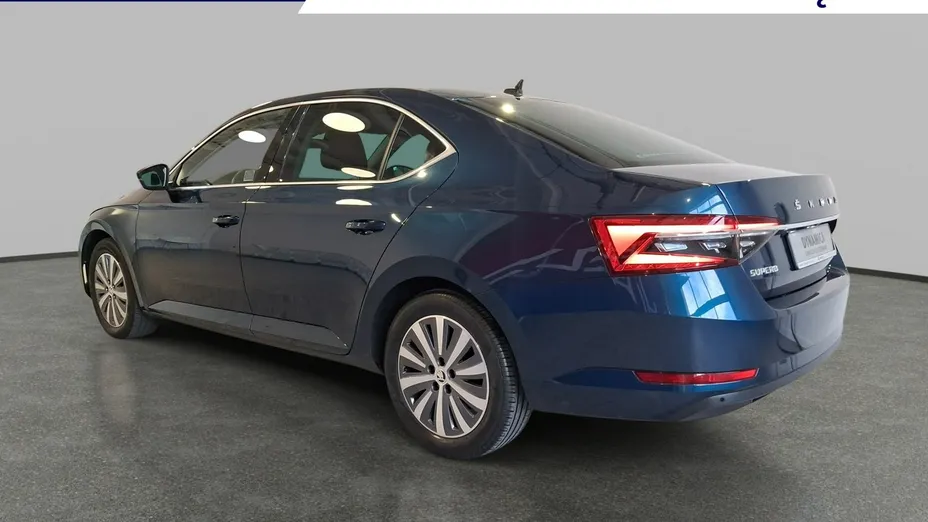 SKODA Superb -