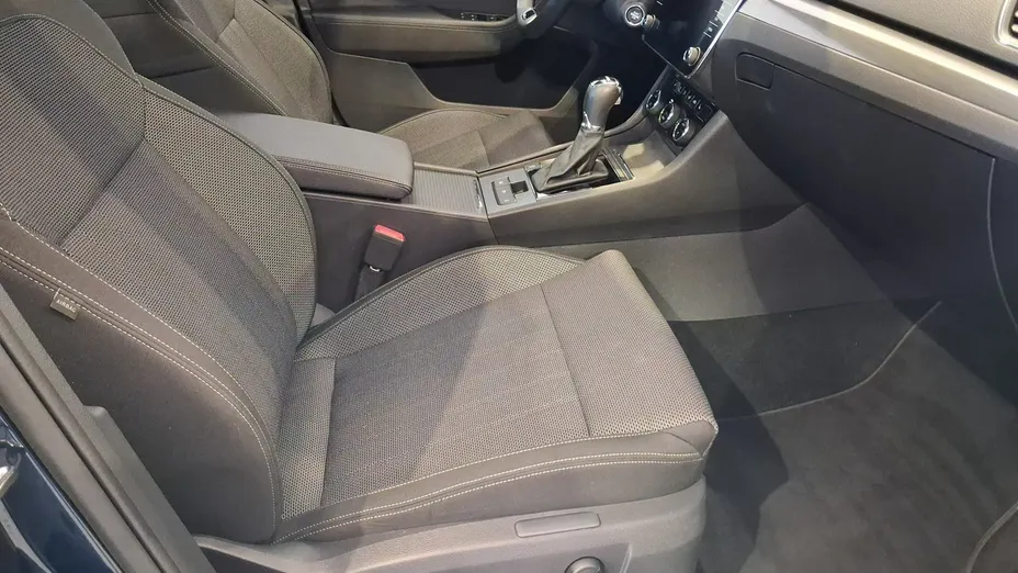 SKODA Superb -