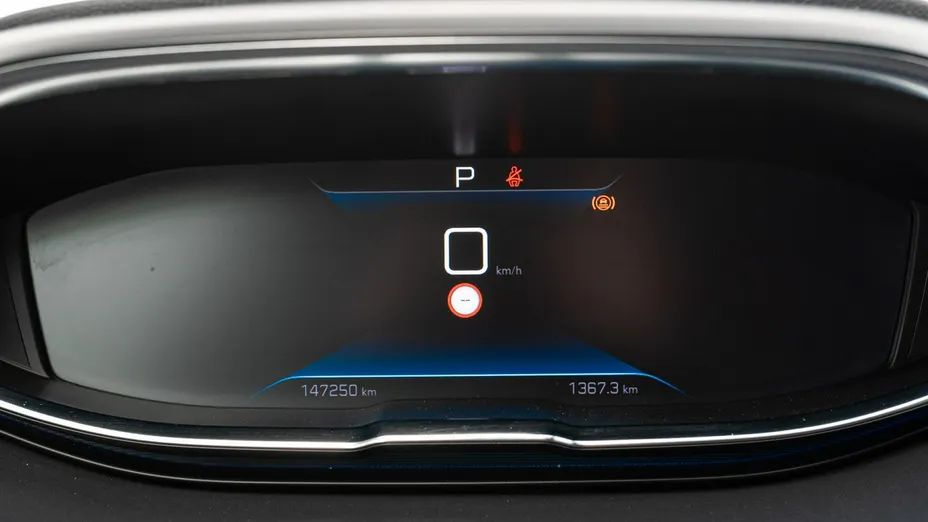 PEUGEOT 3008 -