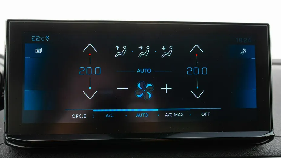 PEUGEOT 3008 -