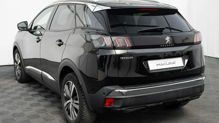 PEUGEOT 3008 -
