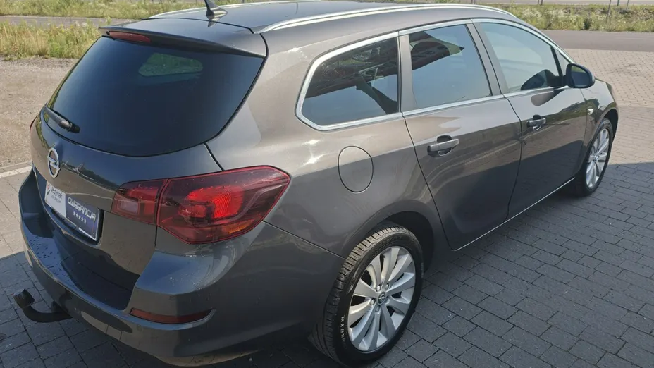 OPEL Astra -