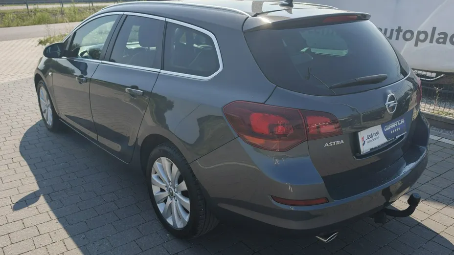 OPEL Astra -